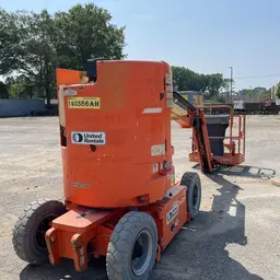 2014 JLG E300AJP Articulating Boom Lift