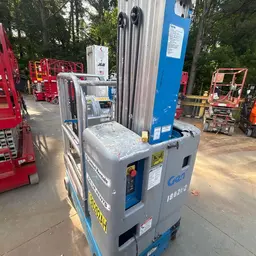 2016 Genie GR-20 Self-Propelled One-Person Lift