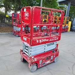 2017 MEC 1330SE Scissor Lift