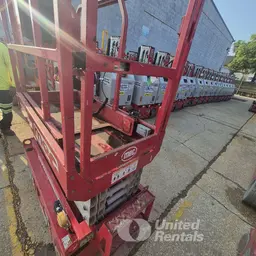 2017 MEC 1330SE Scissor Lift