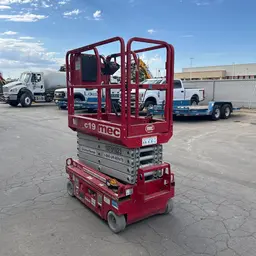 2018 MEC MICRO 19 Scissor Lift