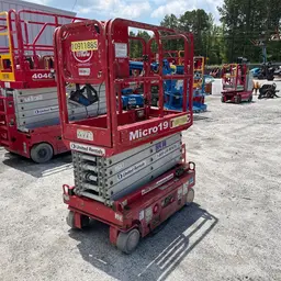2019 MEC MICRO 19 Scissor Lift