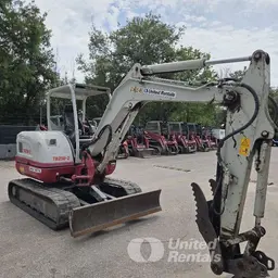 2022 Takeuchi TB250-2R Mini Excavator