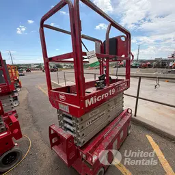 2018 MEC MICRO 19 Scissor Lift
