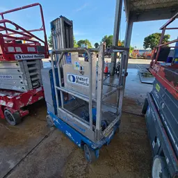 2018 Genie GR-20 Self-Propelled One-Person Lift
