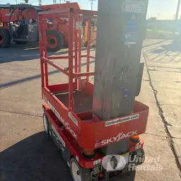 2018 Skyjack SJ16 Self-Propelled One-Person Lift
