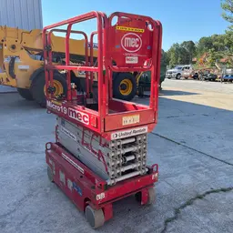 2019 MEC MICRO 19 Scissor Lift