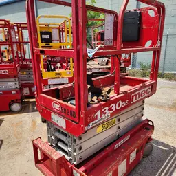 2018 MEC 1330SE Scissor Lift