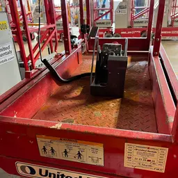 2019 MEC MICRO 19 Scissor Lift