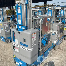 2018 Genie GR-20 Self-Propelled One-Person Lift