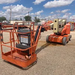 2016 JLG E400AJPN Articulating Boom Lift